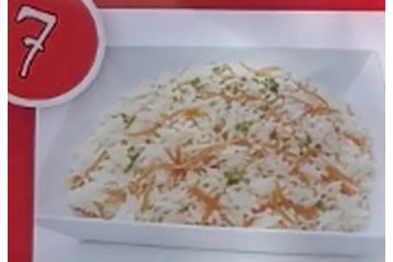Arroz blanco con fideos